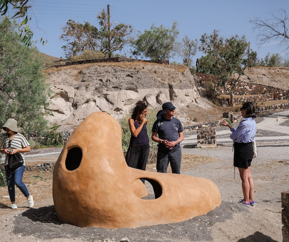 BCK-sede arqueológica de Akrotiri, VISTA Obra de Garnaoui Amyel, “CLI(T)HERA”