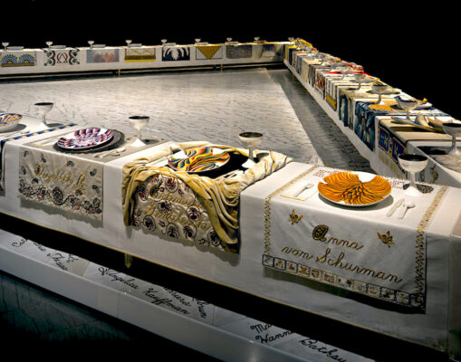 Obra de Judy Chicago: The Dinner Party