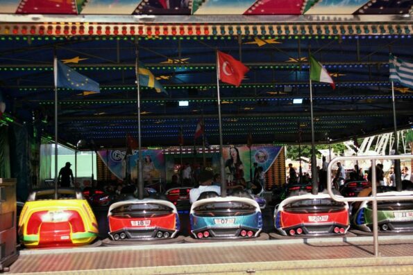 English As Arbiter, coches electricos